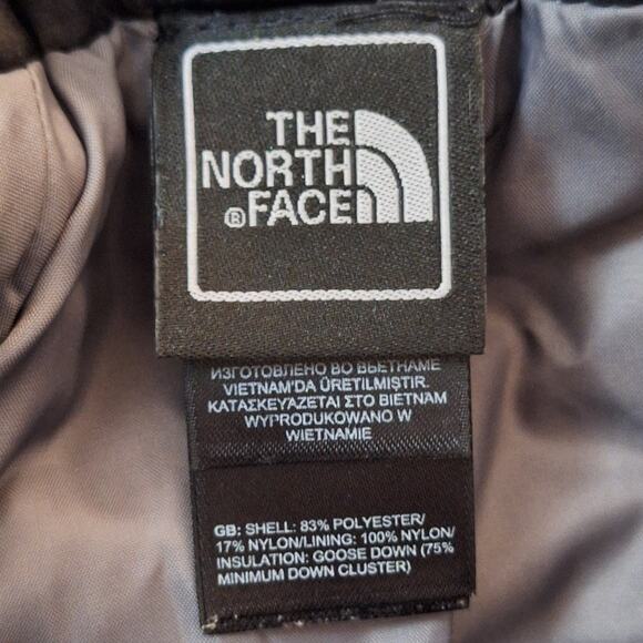 The North Face Puffer Vests Women's XS Grey Metallic Goose Down Outdoor Gorpcore - Picture 2 of 11